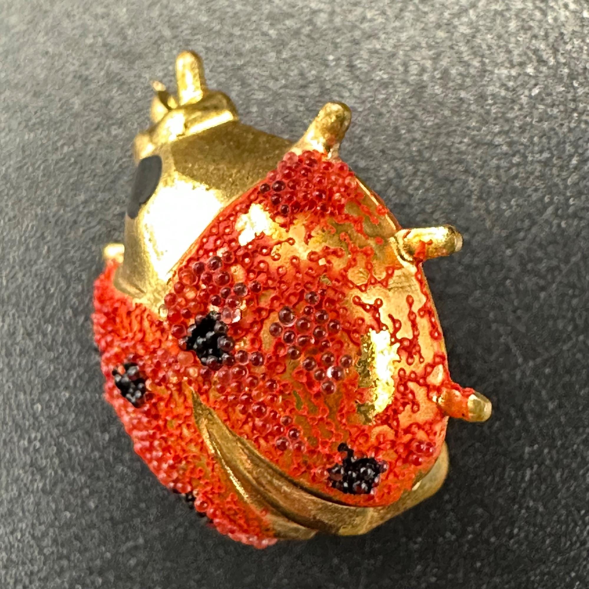 Broche Vintage Fantaisie Coccinelle Rouge à Pois Noirs - Modèle En Relief A07
