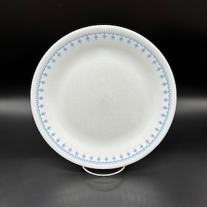 Vintage Dinner Plate Corelle Blue Snowflake Garland White Glass