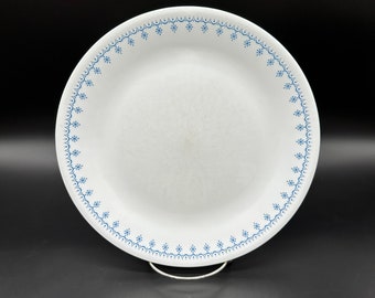 Vintage Dinner Plate Corelle Blue Snowflake Garland White Glass