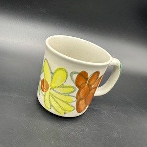Vintage Stoneware Coffee Mug Hand Painted Daisy Floral Yellow Flower Retro Cup