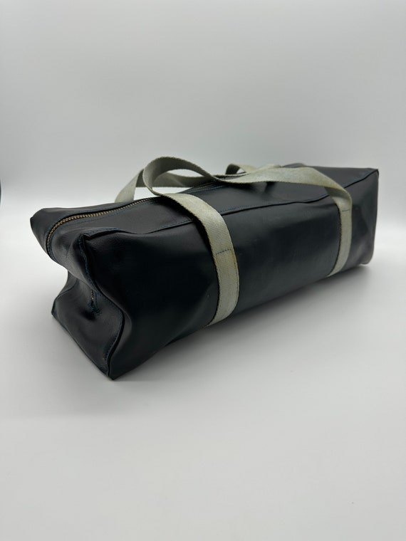 VINTAGE Sports Travel Duffle Bag RARE Grey Old School… Gem