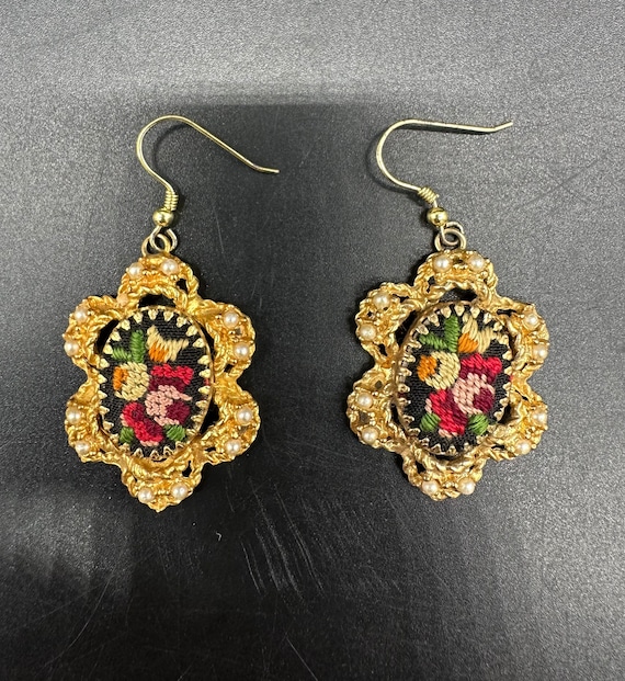 Vintage Hobe Earrings Signed Embroidered Flowers … - image 2