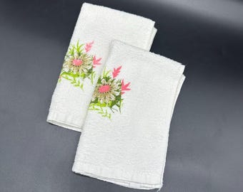 Vintage Hand Towels Pink Daisy Flower Power 1970s Terrycloth Cotton Set of Two