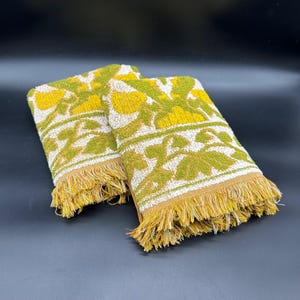 Vintage Bath Towels 1960s JC Penney Fashion Manor Avocado Harvest Gold Cotton