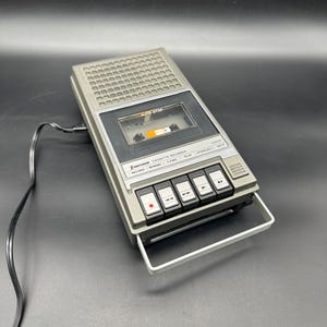 Vintage Tonbandgerät Kassettenrekorder Emerson CRC 97 Korea Retro 1980er Jahre