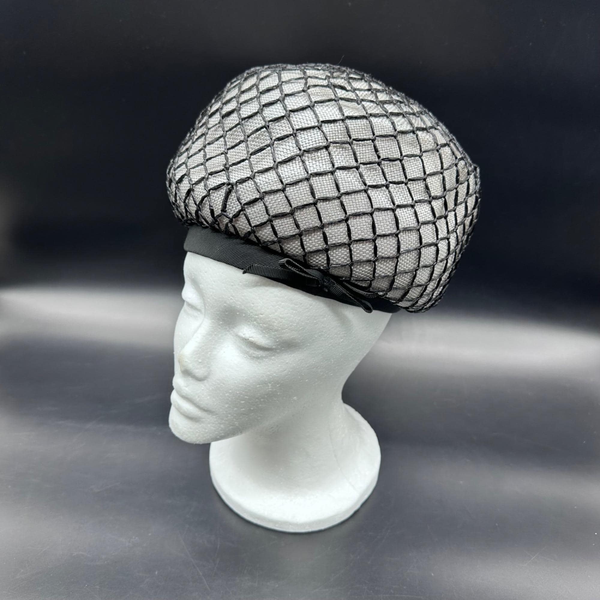 Vintage 1950\'s classic Paul Bensam black velvet velour hat & box Blue 1940s Vintage Hats for Women for sale | eBay main image 2