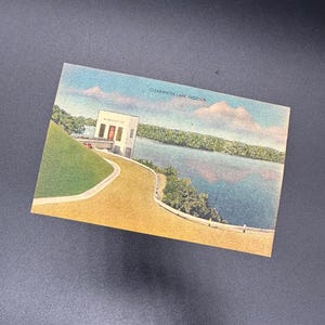Carte postale vintage des années 1950 Clearwater Lake Piémont Missouri James Hendrickson Poplar Bluff