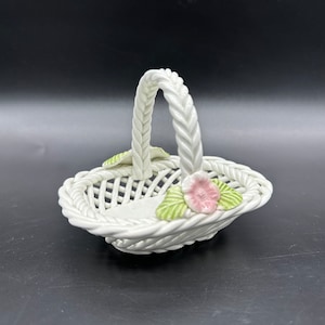 磁器バスケット 網目模様 ピンクの花 カボ スペイン SL ホワイト 修復済み