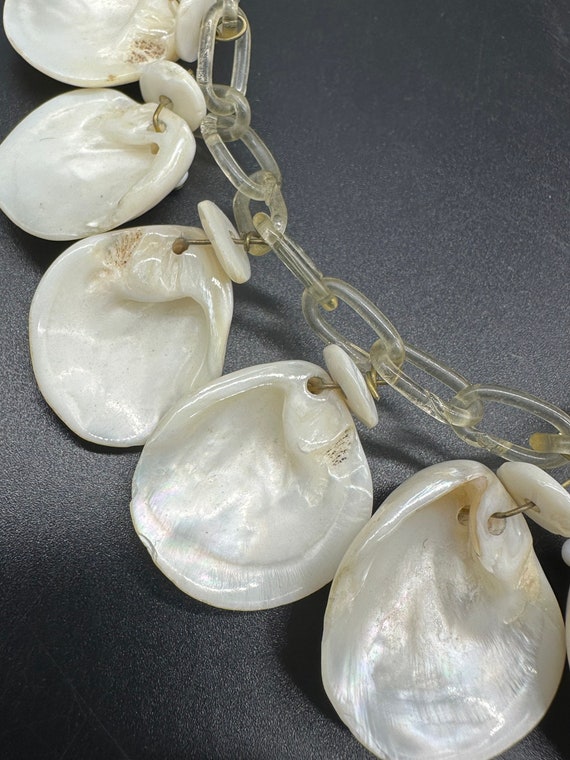 Vintage Necklace Lucite Natural Seashell White Sh… - image 5