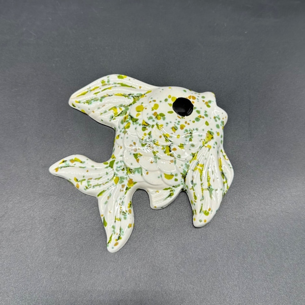 Vintage Fish Wall Hanging Figurine 1970s Ceramic Kitschy Speckled Green White
