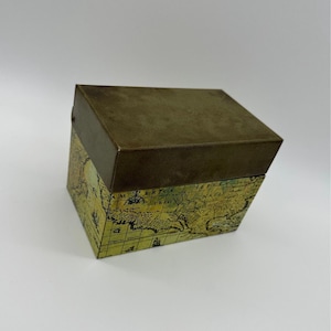Caja de recetas vintage de Ohio Art, de metal dorado, con diseño de mapa, EE. UU., años 60, organización de almacenamiento para cocina