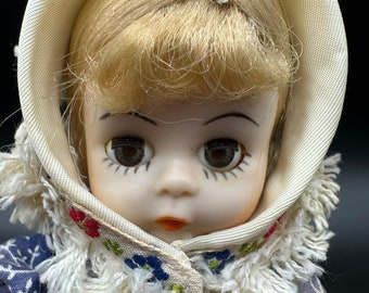 ヴィンテージ ドイツ マダム アレクサンダー 人形 アレックス 眠そうな