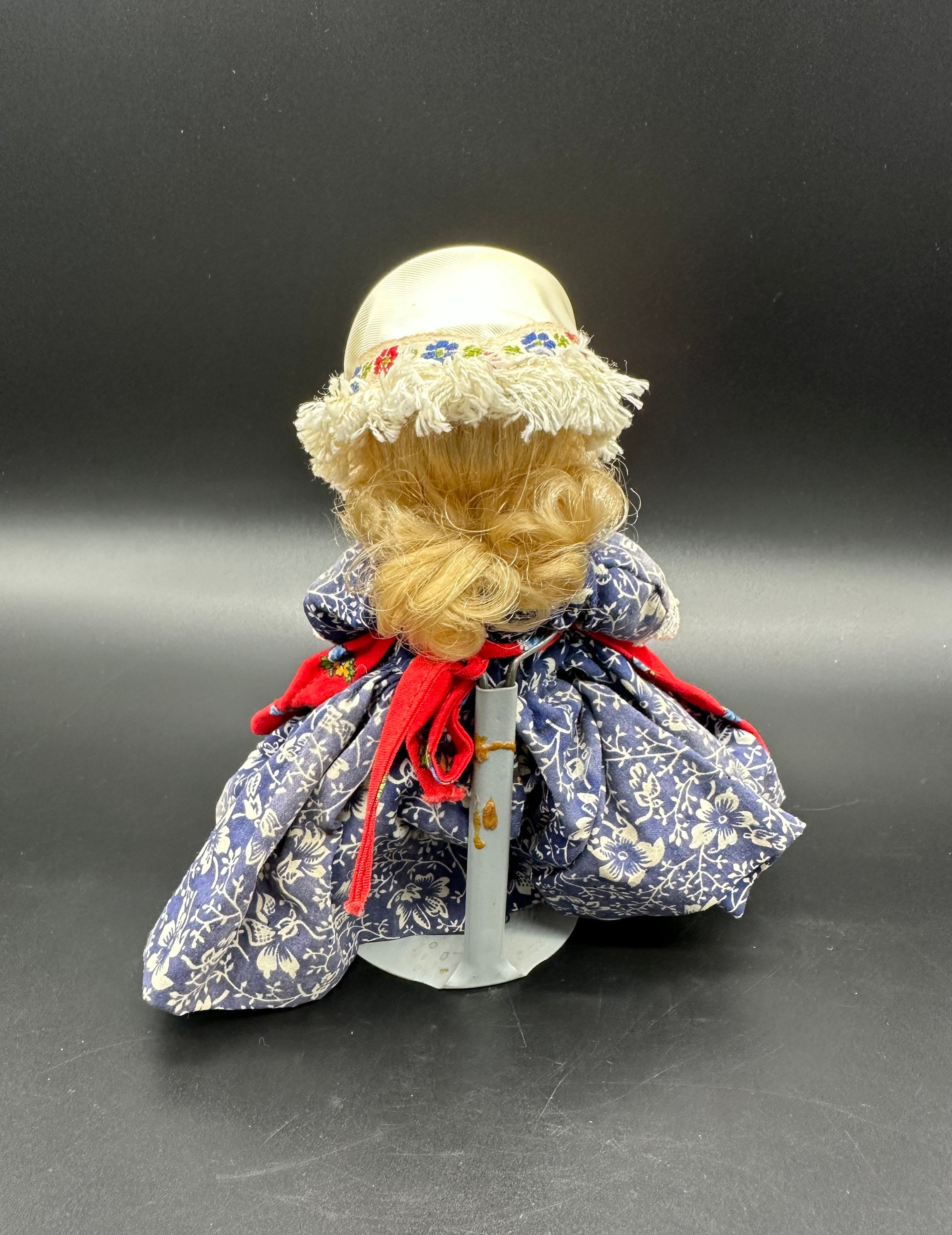 ヴィンテージ ドイツ マダム アレクサンダー 人形 アレックス 眠そうな