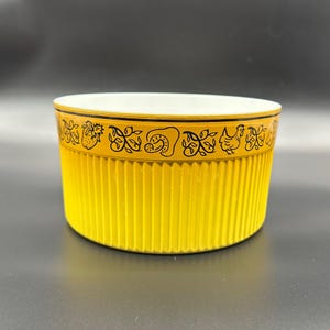 Vintage Nordic Ware La Soufflee 1970s Yellow Casserole Dish Retro Baking Bowl