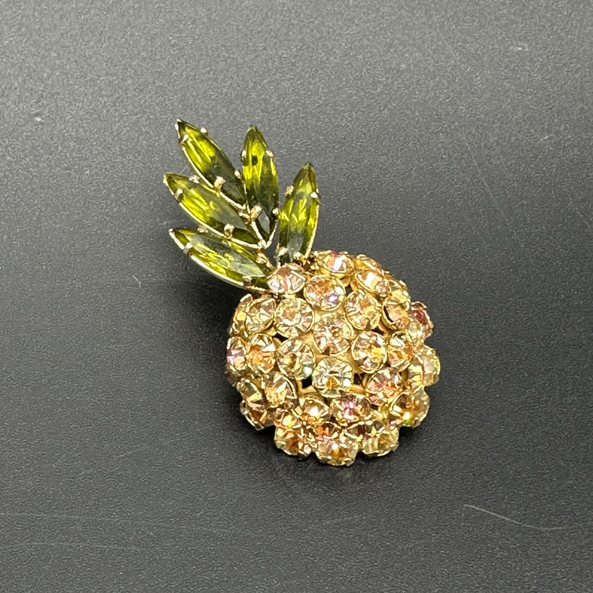 Schreiner brooch - Etsy 日本