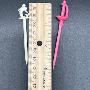 Vintage Hors Doeuvre Toothpicks Plastic Rainbow Cocktail Party Picks ...