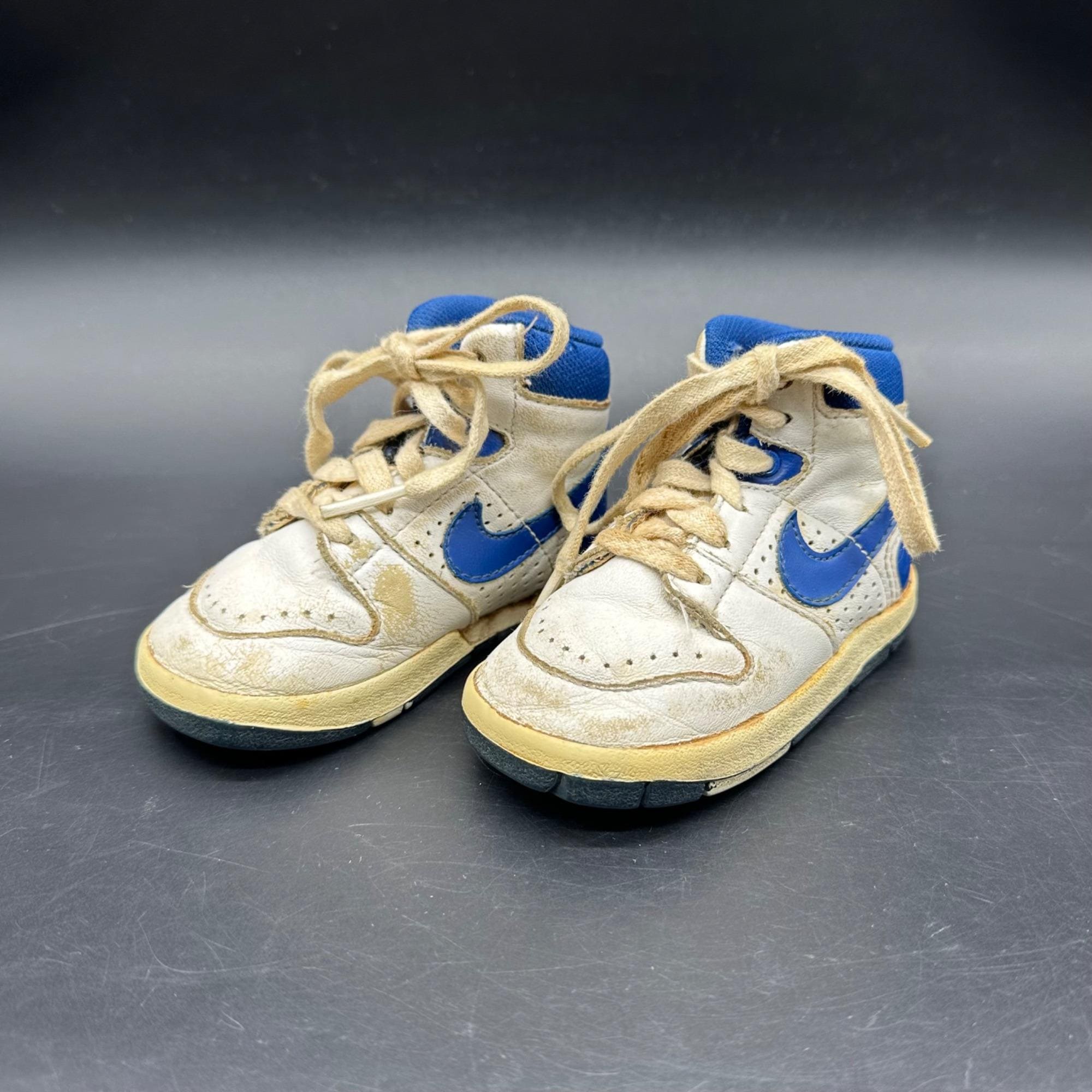 vintage baby nike shoes