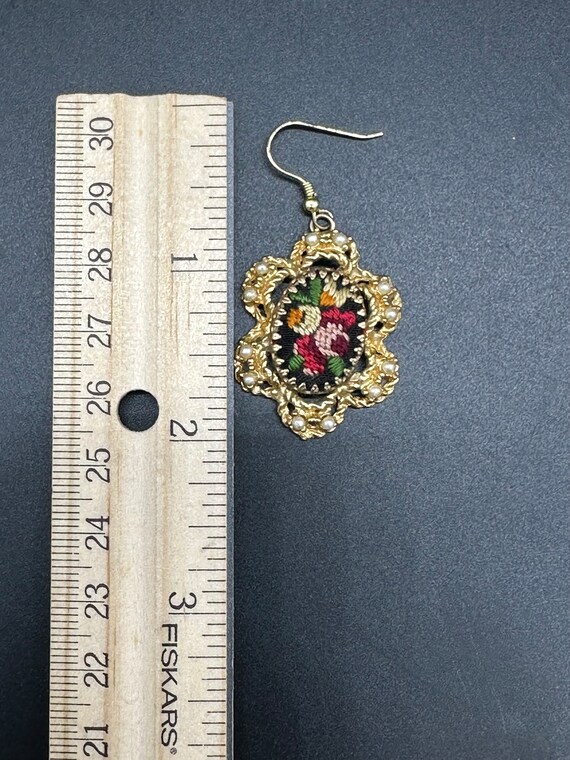 Vintage Hobe Earrings Signed Embroidered Flowers … - image 9