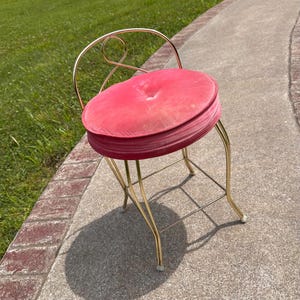 pink dressing table stool Beautiful Pink Finish Vanity Dresser with Mirror and Stool Set Storage  Drawers Bedroom Furniture 1pc - Bed Bath & Beyond