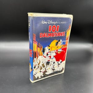 Vintage Walt Disneys Classic 101 Dalmatians VHS Movie Tape 1992 Clamshell Case