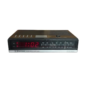 Vintage Clock 1980s Wood Grain Digital Hong Kong Emerson NO Sound NO Alarm Radio
