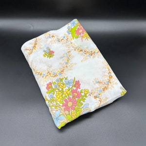 Vintage Twin Flat Sheet 1970s Daisy Flower Cottagecore Fabric Pink Blue Yellow