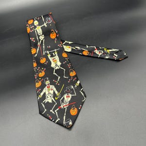 Vintage Halloween Tie Skeleton Pumpkins Necktie 1990s Korea Jack O Lantern Polyester