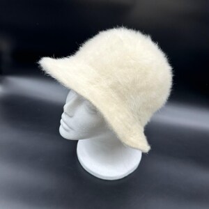 Vintage Y2K White Angora Bunny Blend Fuzzy Bucket‎ Hat One Size Vintage Betmar New York Angora Blend Off White Fuzzy Bucket  main image 3
