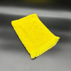 Vintage Hand Towel Yellow Floral 1960s Fringe Daisy Flower Power Floral Sculpted
