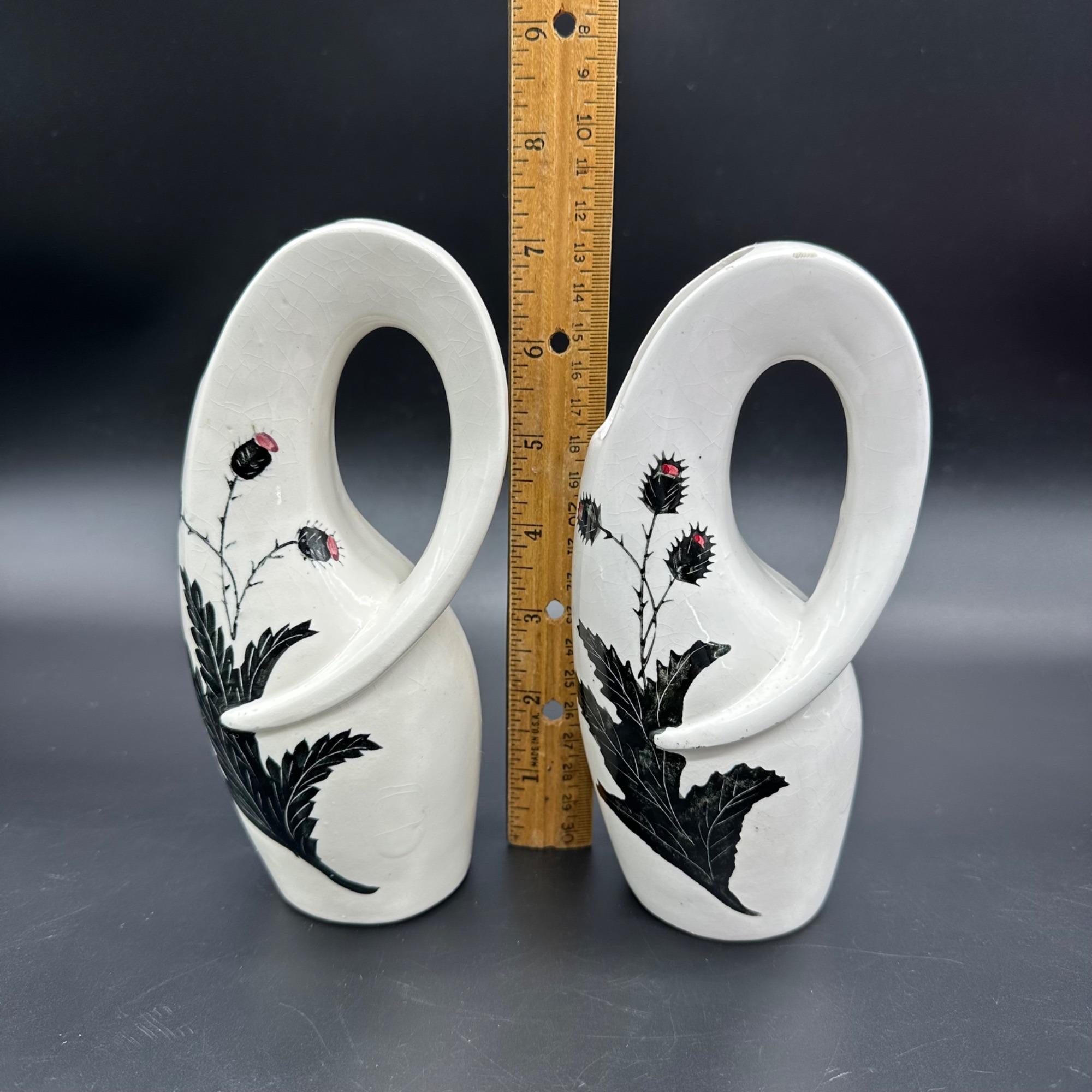 ●JAPANESE MODERN VINTAGE FLOWER VASE● Vintage Vases Mid Century Japan Ceramic Black Floral Thistle Retro