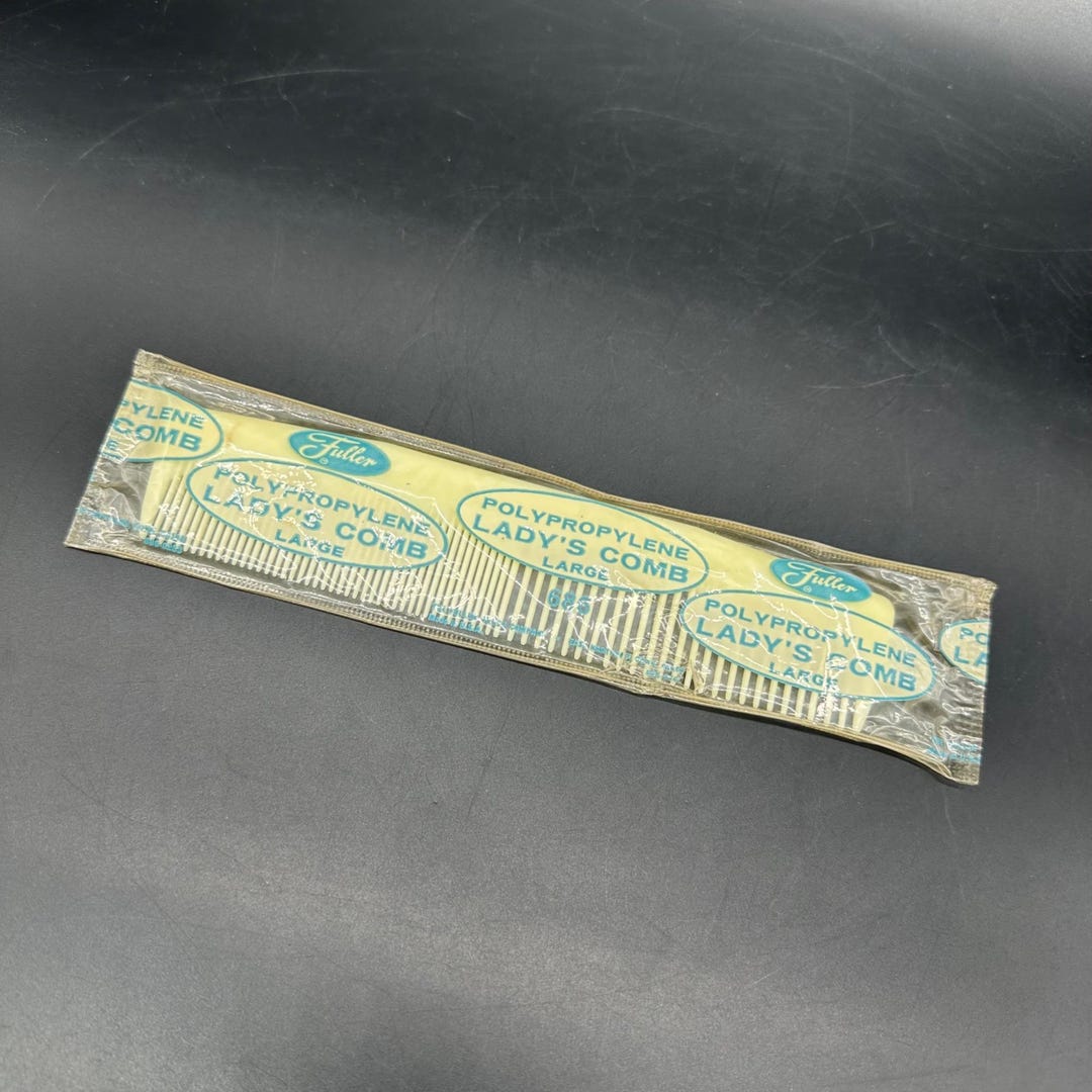 Vintage Fuller Large Ladys Comb Retro Vanity Bathroom Accessory Plastic USA Vintage Fuller Large Ladys Comb Retro Vanity Bathroom  main image 3