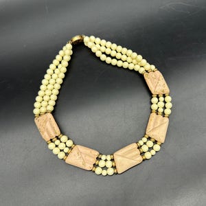 Vintage 1980s Halskette Geometrisch Rosa Gold Dreifach-Strang Perlen Golden Girls