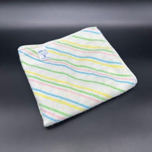 Vintage Baby Empfang Decke Regenbogen Pastell Streifen 1980er Jahre Riegel Cotton Kinderzimmer
