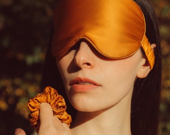 Muraki 100% 22 Momme Mulberry Silk Eye Mask-Silk Floss filling-Blackout Super Soft Breathable Sleep Mask- Burnt Orange