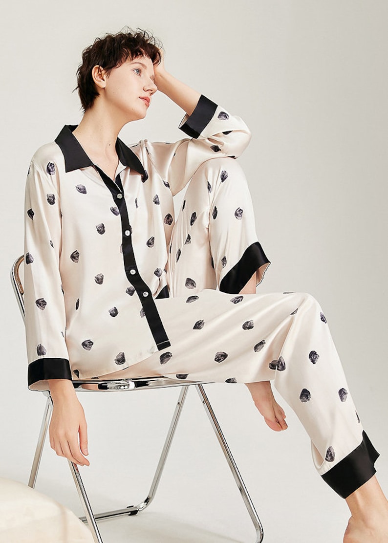 Muraki 100% Pure Mulberry Silk Long Sleeve Pajama Set Polka Dot Print Long Sleeves Pants Silk Pajama image 1