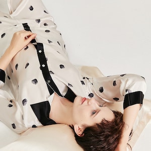 Muraki 100% Pure Mulberry Silk Long Sleeve Pajama Set Polka Dot Print Long Sleeves Pants Silk Pajama image 2