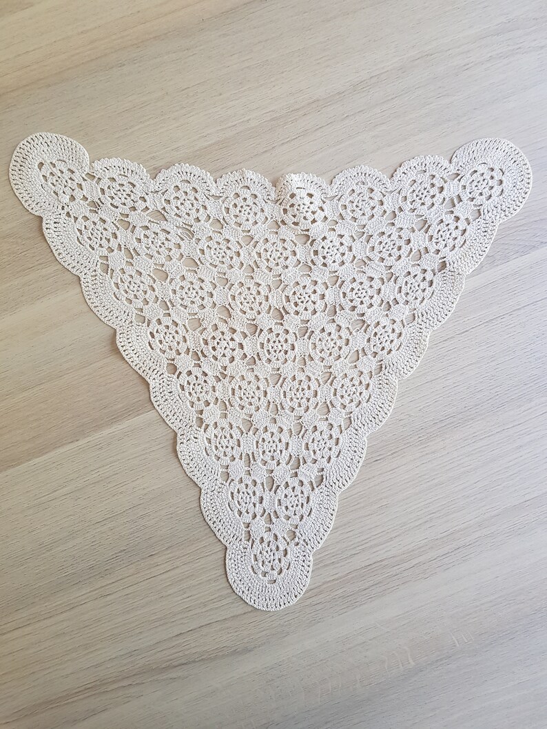 Napperons vintage dentelle ou crochet Napperon 9