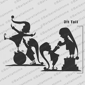 Puede incluir: Silueta de tres elfos de pie en una plataforma. El elfo de la izquierda está en equilibrio sobre una bola. El elfo del medio está de pie en una plataforma. El elfo de la derecha está de pie en una plataforma y sostiene una bola. El texto "3ft Tall" es visible en la imagen.