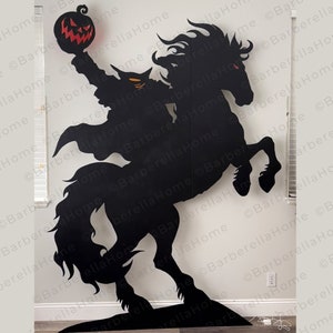 Headless horseman line template/pattern so you can make a 8ft tall silhouette out of plywood and backlight it with lights for an amazing silhouette effect. Perfect spooky addition to your halloween decor
