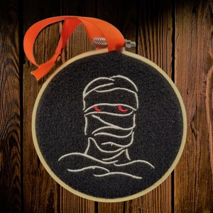 Halloween Hoop Art - Embroidered Hoop Wall Decor - Halloween Spooky - Hoop Decor - Halloween home decor