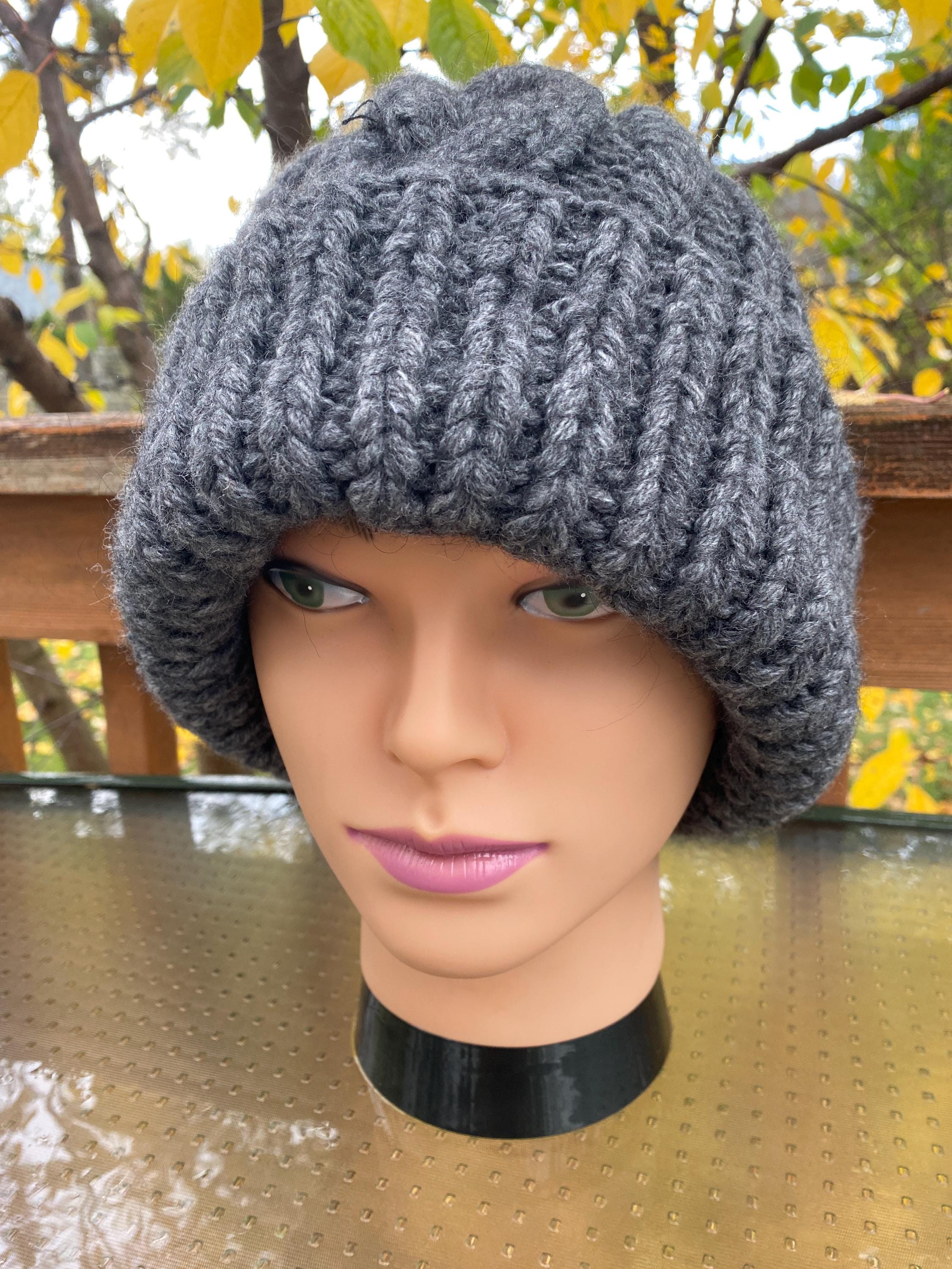帽子 Tento Hand knitted hat Tento Hand knitted hat