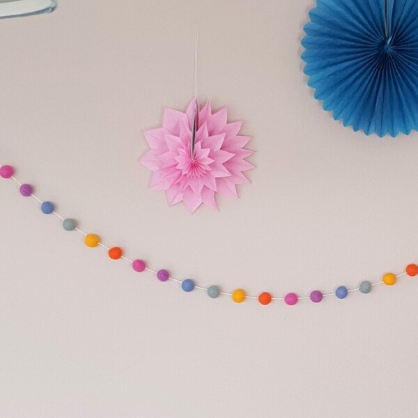 Felt garland * Felt garland bobbles * Felt balls * Pastel rainbow colors * Children's room birthday decoration