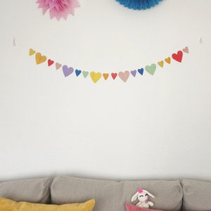 Mini Herz Girlande aus Papier * Herzgirlande * Kinderzimmer * Regenbogen Farben * Dekoration