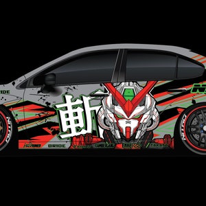 Peut inclure: Une Subaru WRX grise avec un habillage personnalisé présentant un motif noir et blanc avec des accents rouges et verts. L'habillage comprend un caractère japonais, une tête de robot et les mots "Nitto" et "Bride".