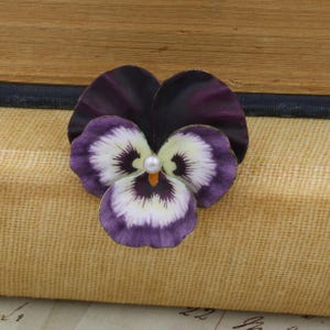 Art Nouveau 14k Yellow Gold W.M. Barthman Seed Pearl Enamel Pansy Brooch