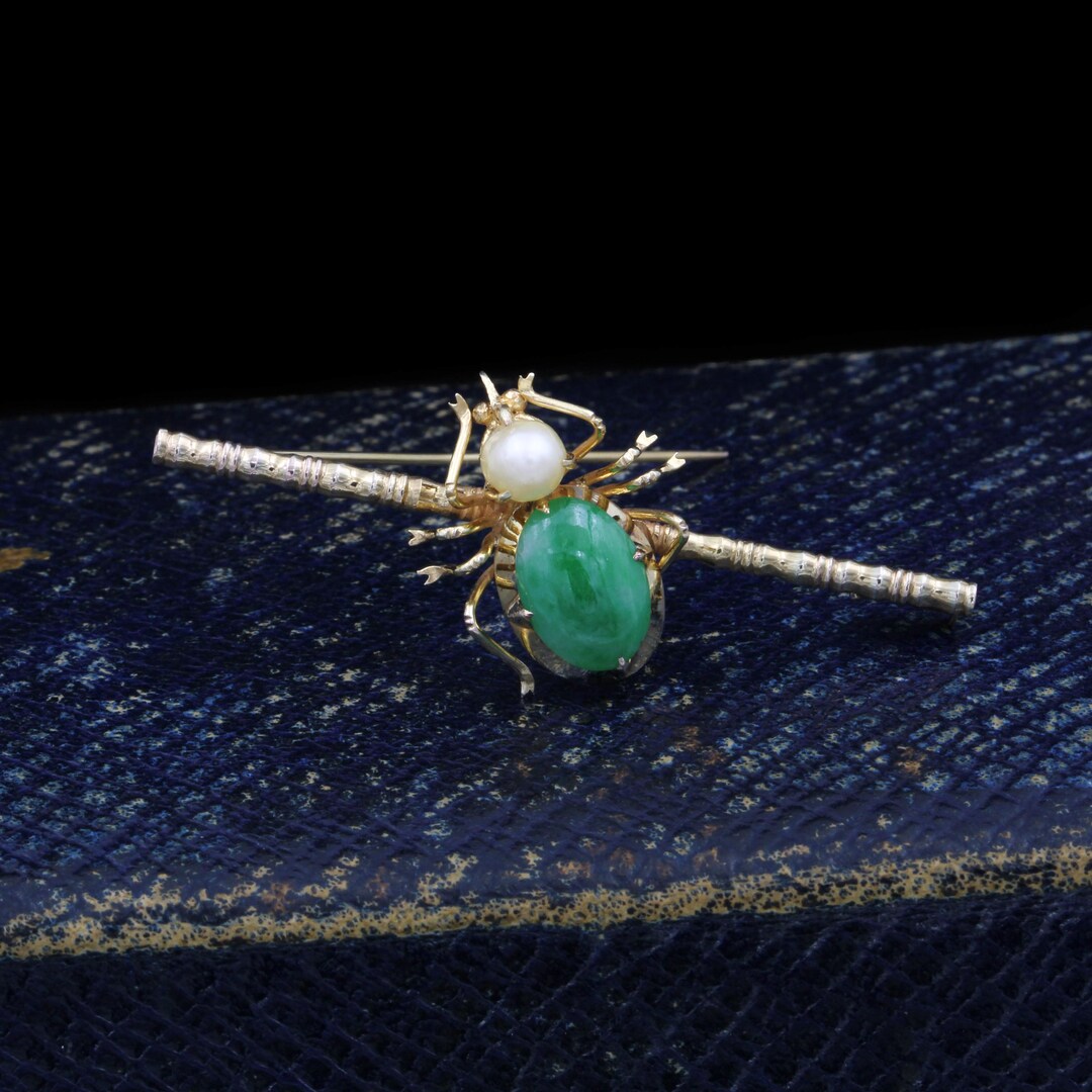 14k Yellow Gold Oval 1.73 Carat Jade Freshwater Cream Pearl Insect ...
