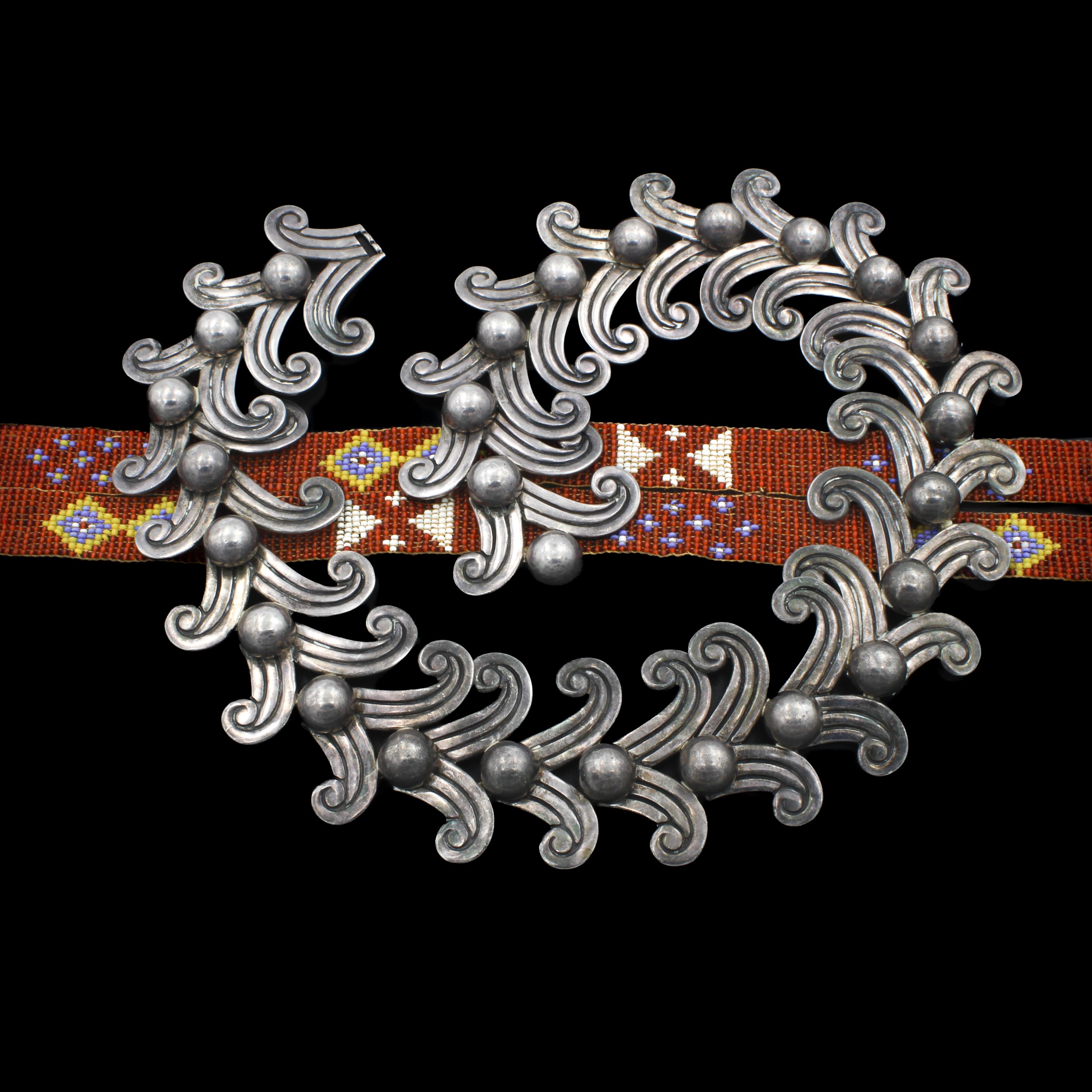 Margot Van Voorhies Carr (de Texco) Mexican Sterling Silver Double Swirl Necklace