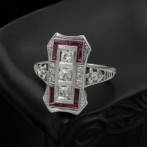 Art Deco 18k White Gold 0.11ctw Diamonds Red Stone Size 5 Ring