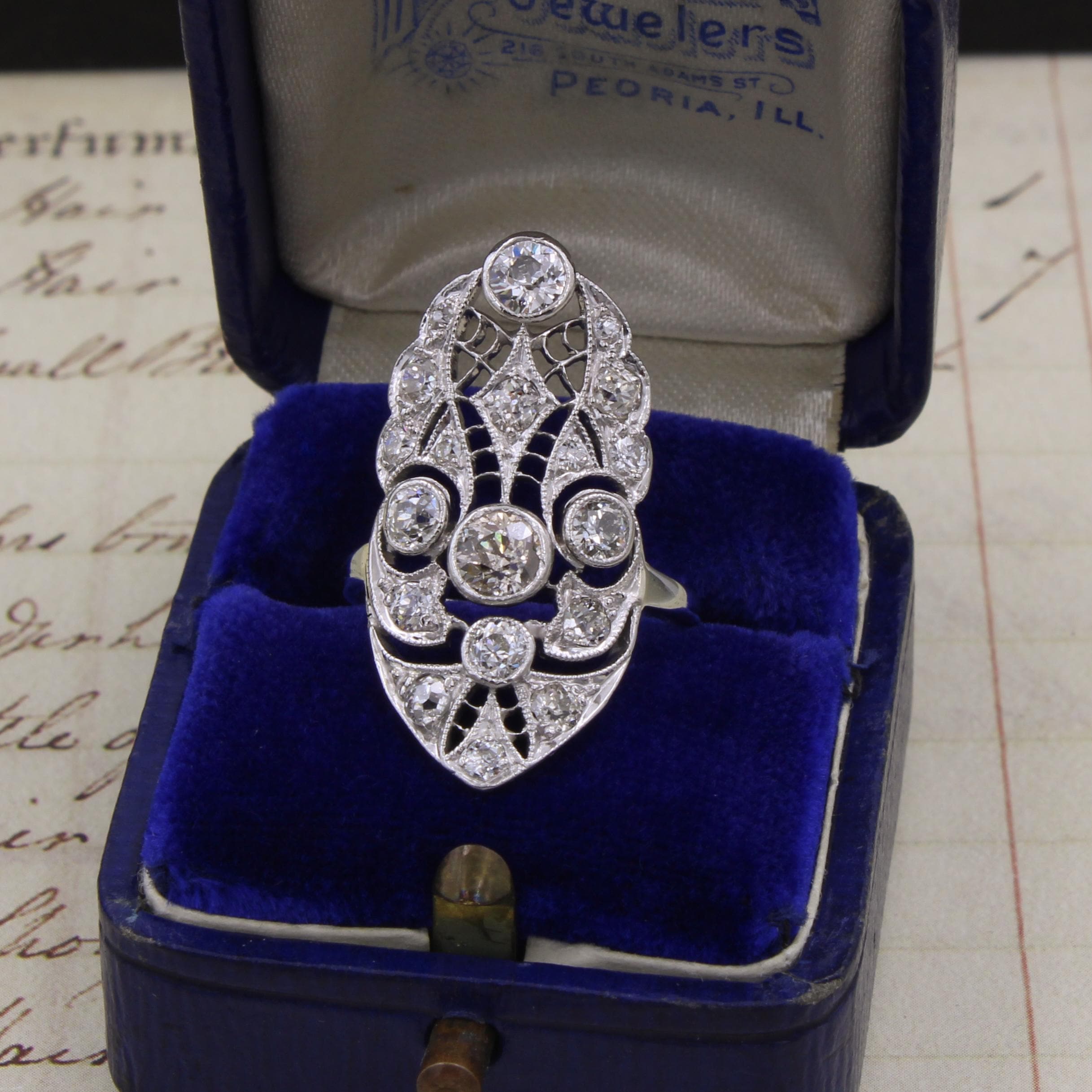 18Kホワイトゴールド ダイストラック オールドヨーロピアンカット