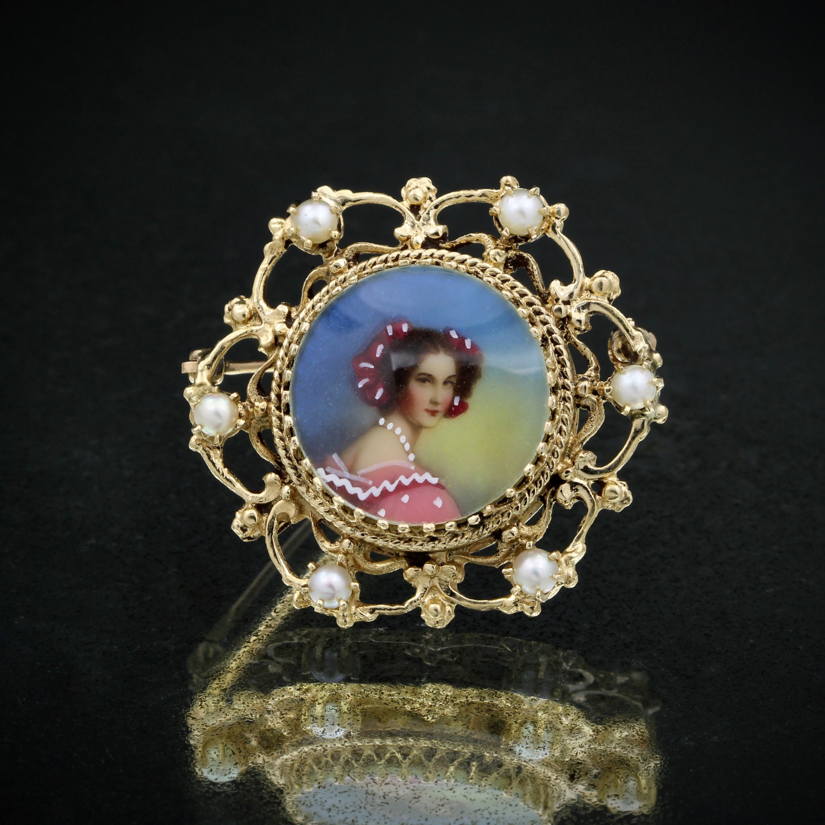 Past auction: Seven piece Victorian and 14kt. gold pins 19th / 20th c.